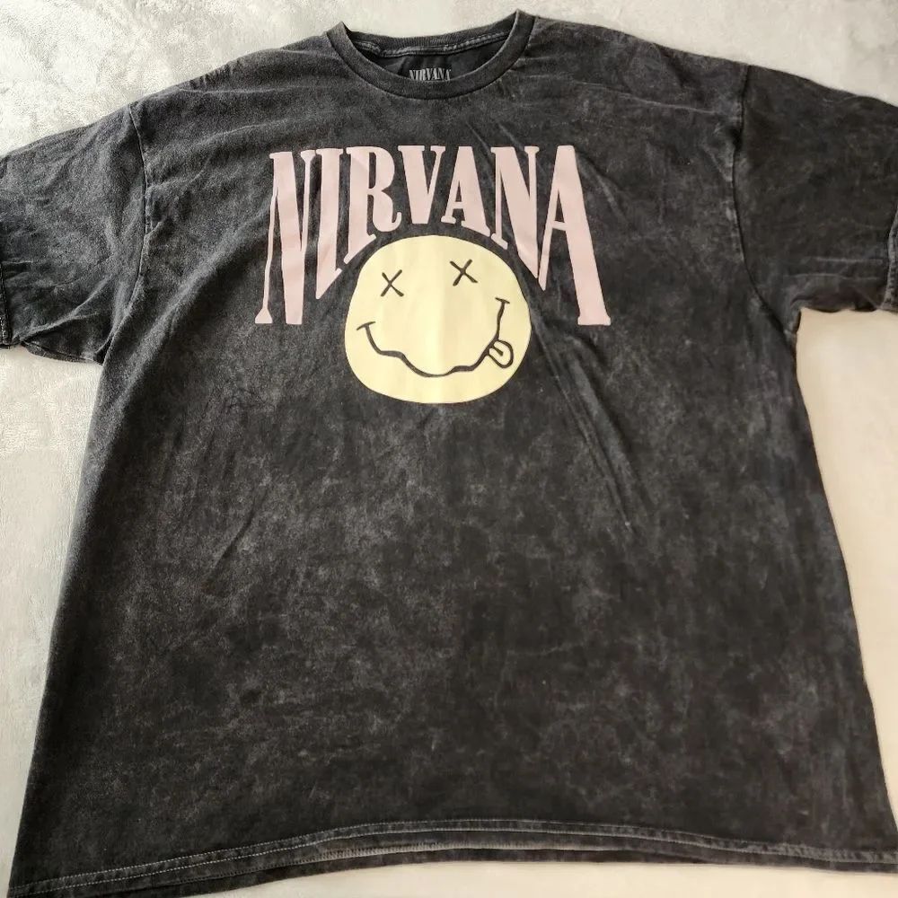 Nirvana Gray Tshirt With Smiley Face Graphic New Without Tags Size 2X